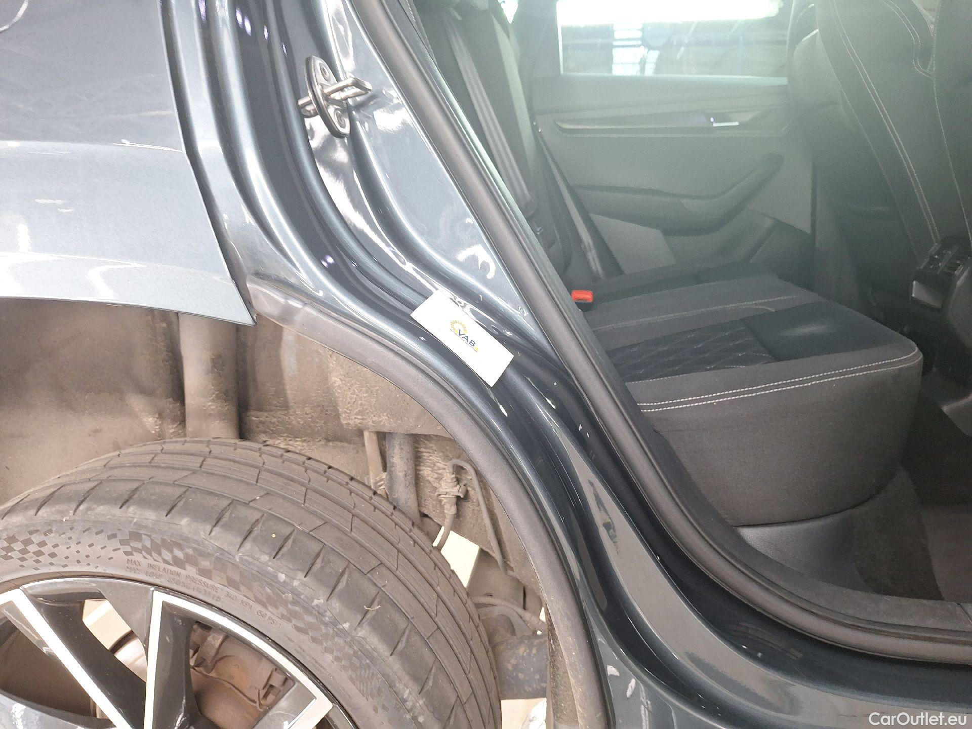  Skoda  Karoq Skoda,  '17,  1.6TDi 85kW Sport.DSG #31