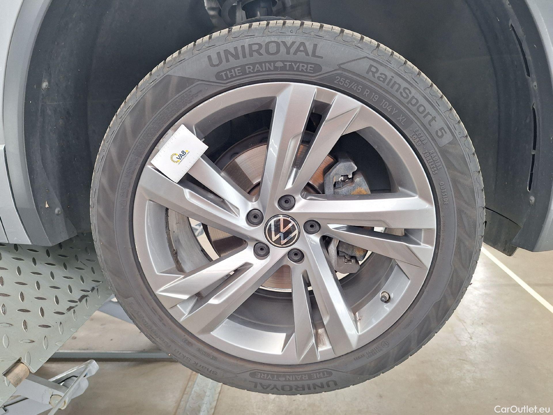  Volkswagen  Tiguan VW,  Alls FL'21, Volkswagen  Allspace 2.0 TDI DSG Platinum 5d #62