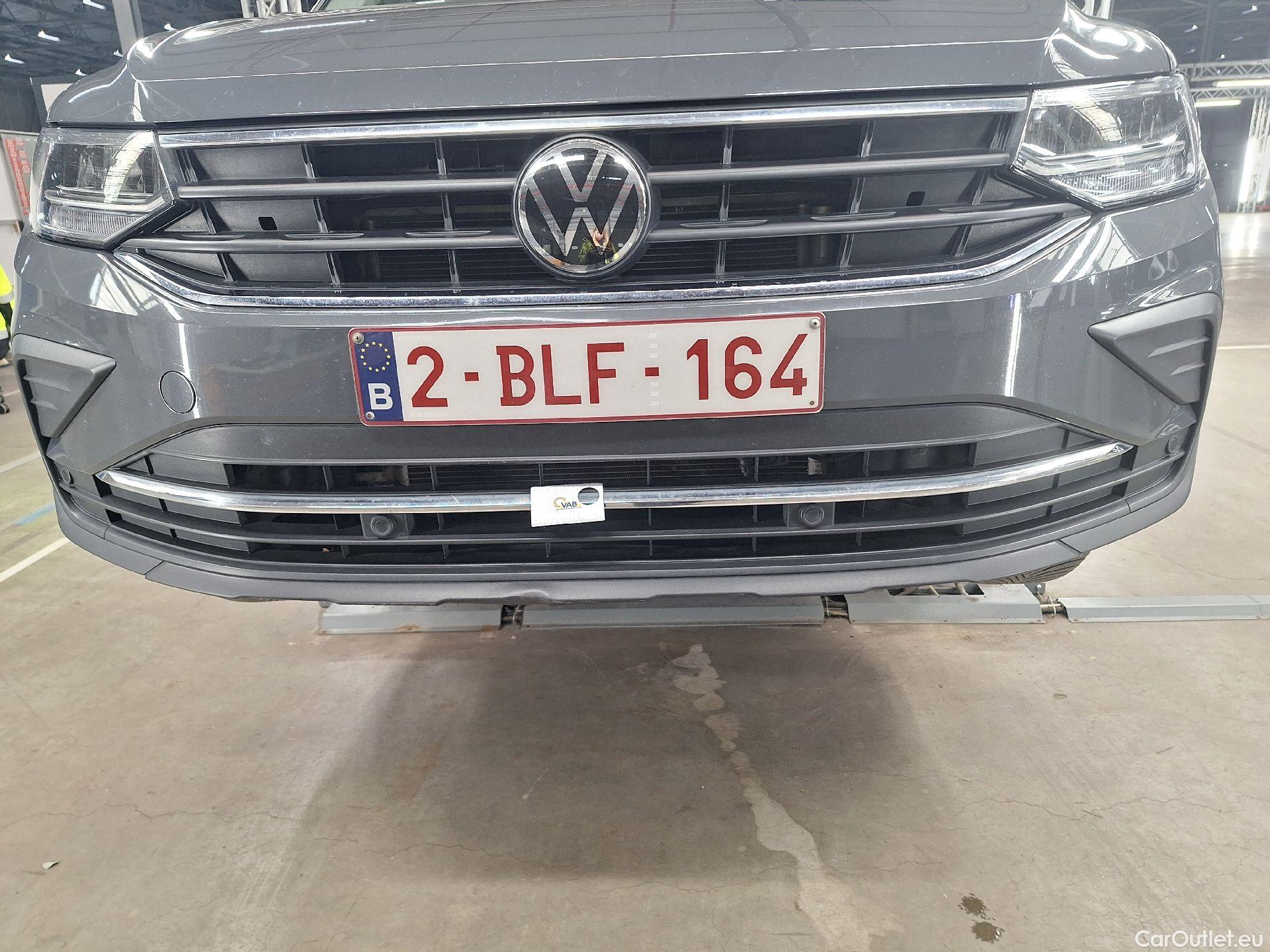  Volkswagen  Tiguan VW,  FL'20, Volkswagen  1.5 TSI 96kW Life 5d #24