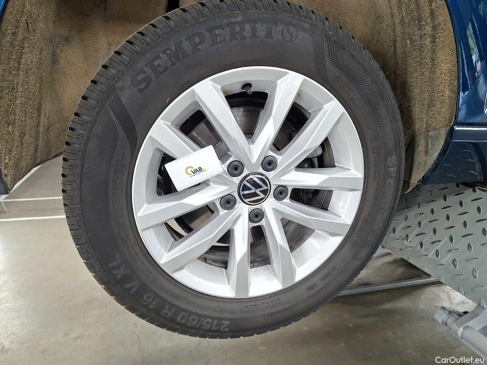  Volkswagen  Passat VW,  FL'19, Volkswagen  2.0 TDI 110kW Style Business 4d #52