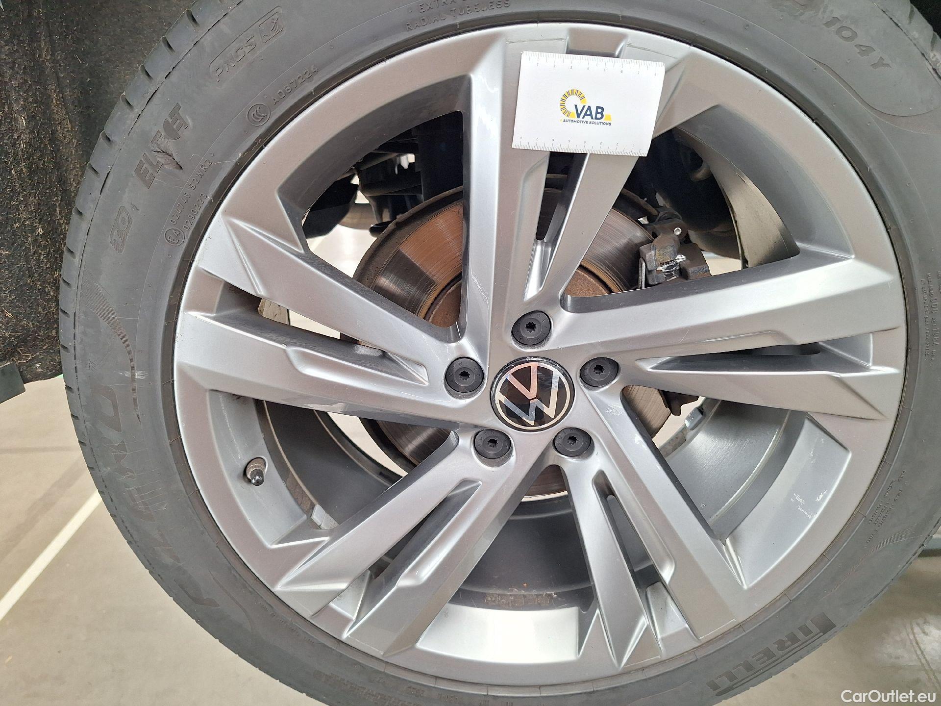  Volkswagen  Tiguan VW,  Alls FL'21, Volkswagen  Allspace 2.0 TDI DSG Platinum 5d #56