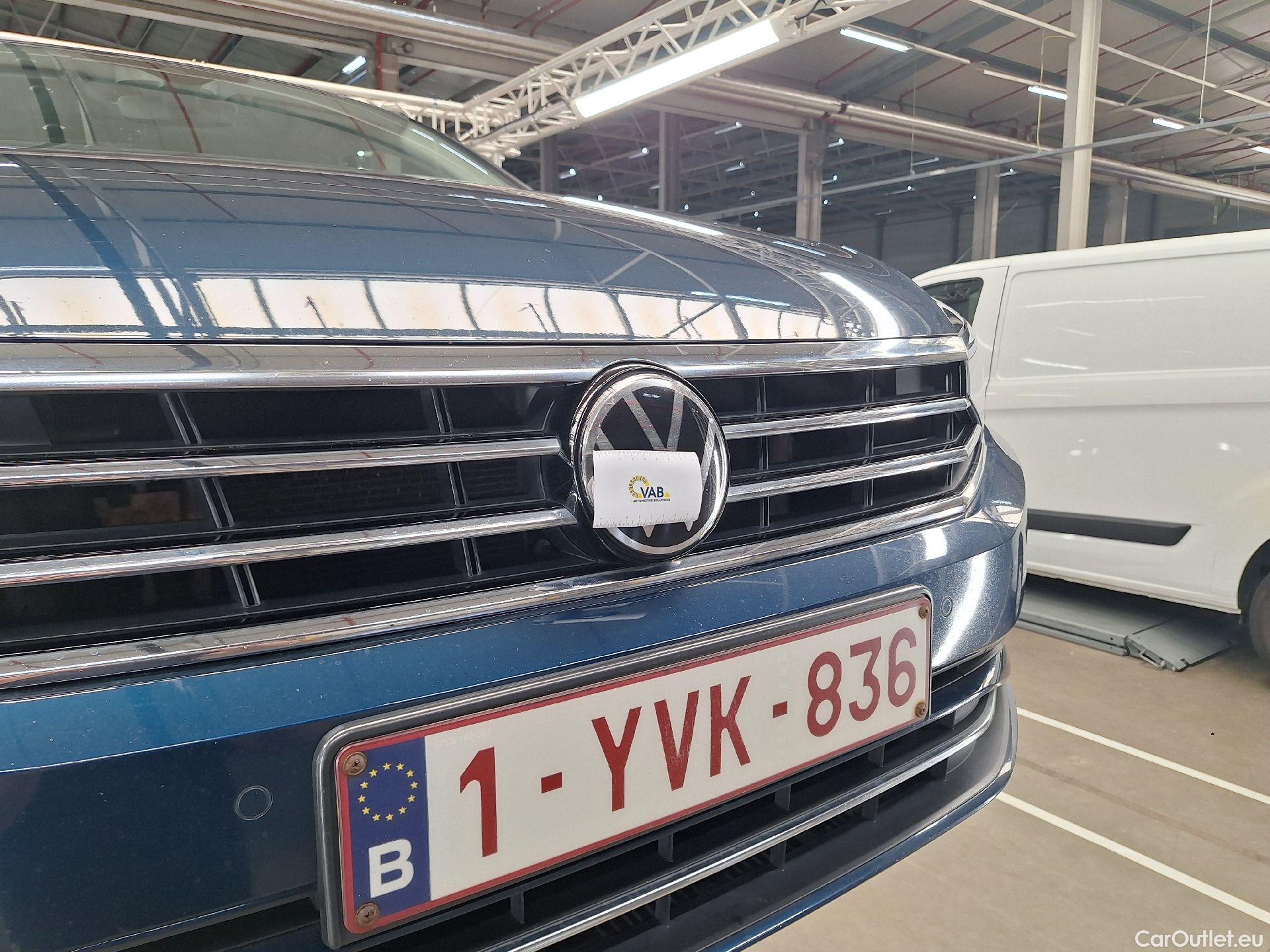  Volkswagen  Passat VW,  FL'19, Volkswagen  2.0 TDI 110kW Style Business 4d #31