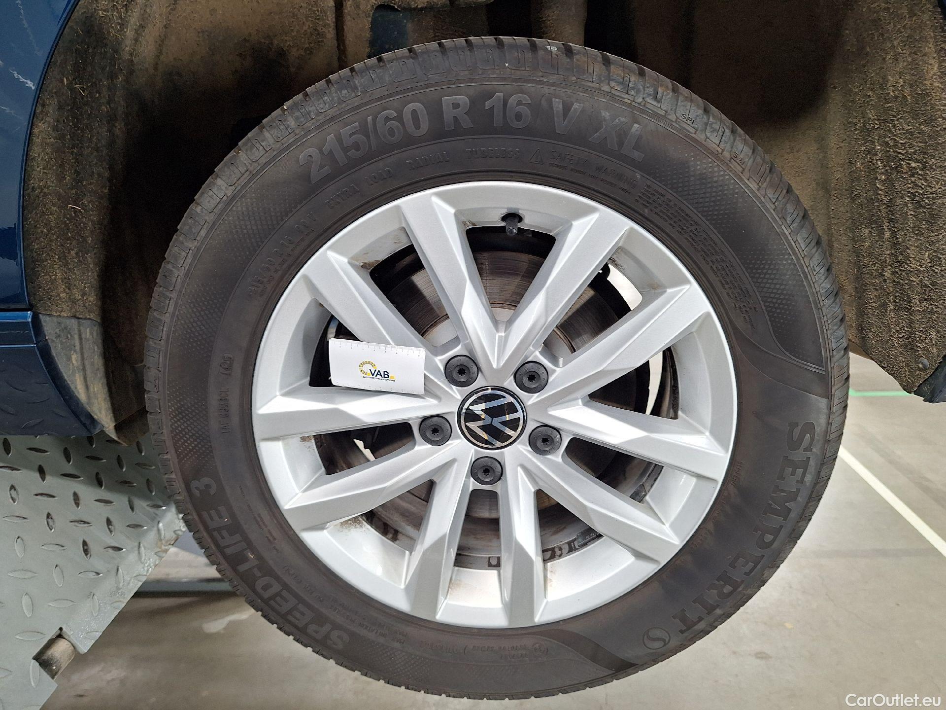  Volkswagen  Passat VW,  FL'19, Volkswagen  2.0 TDI 110kW Style Business 4d #50
