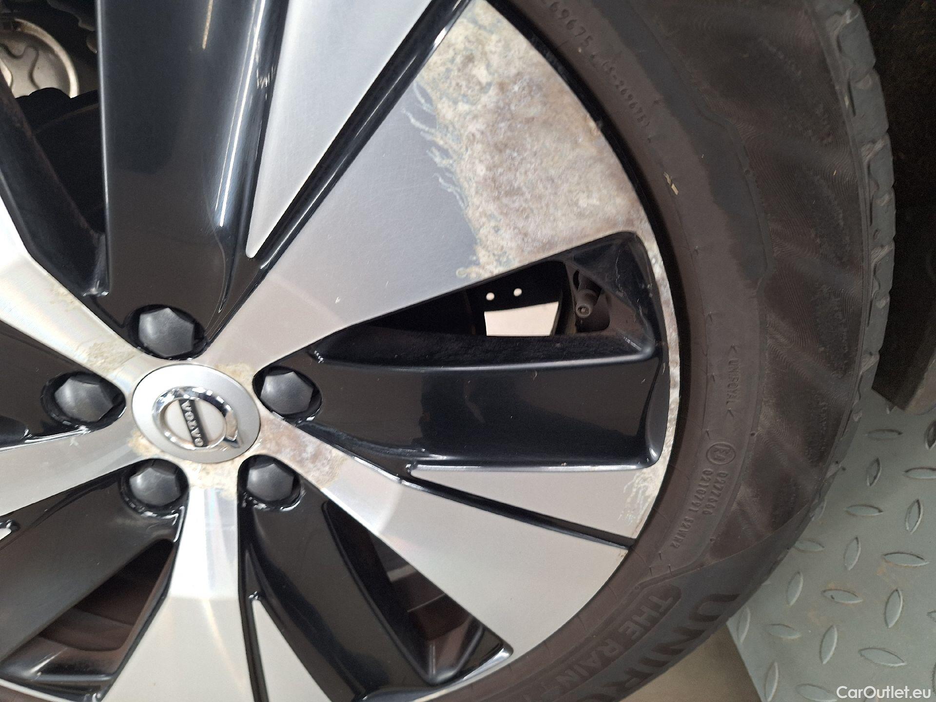  Volvo  XC 40 Volvo, XC40 '17, Volvo XC40 T4 Recharge Geartronic Inscription Expr #32