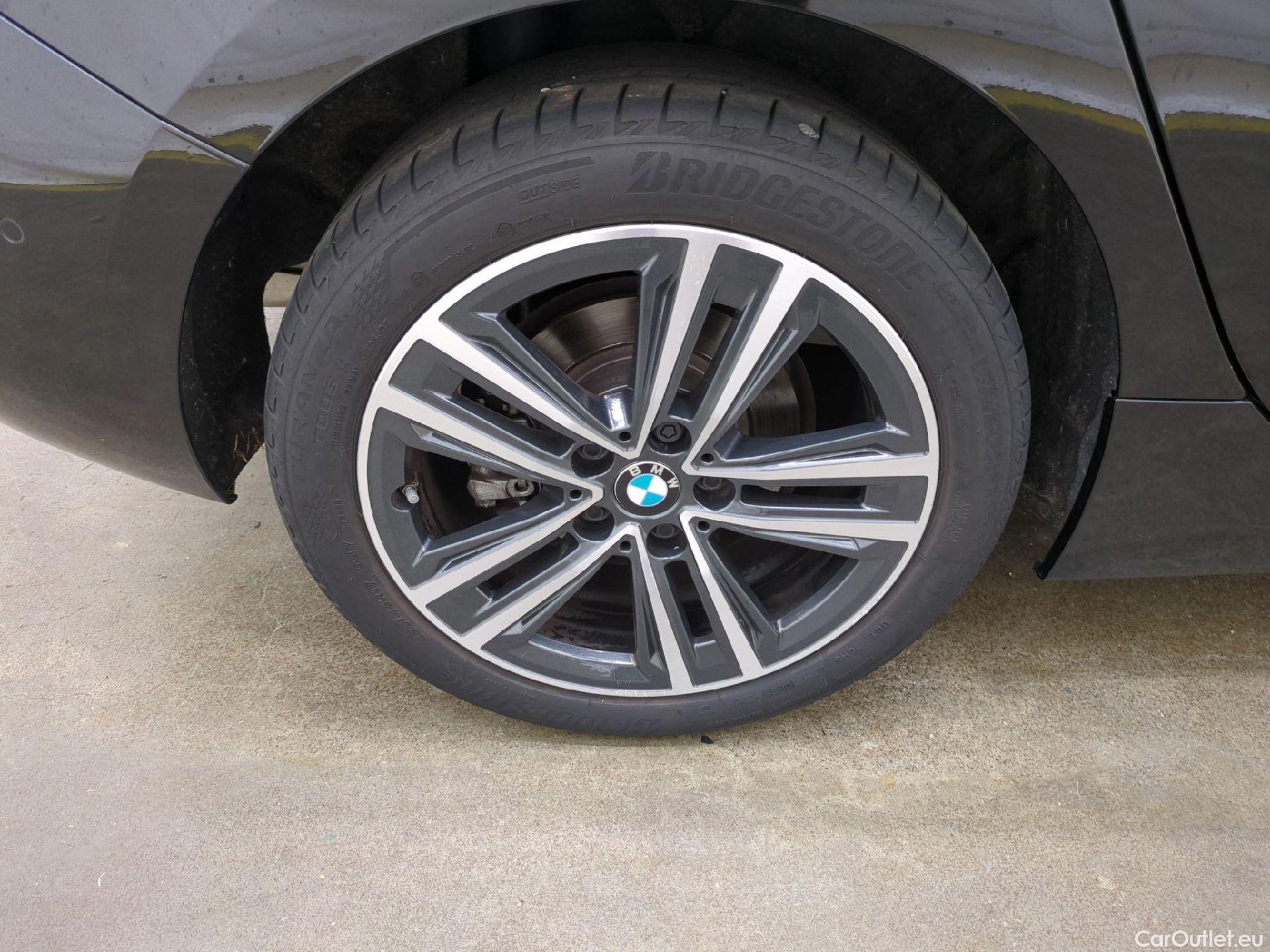  Bmw  Serie 1 BMW Série 1 / 2019 / 5P / Berline 116i Business Design #8