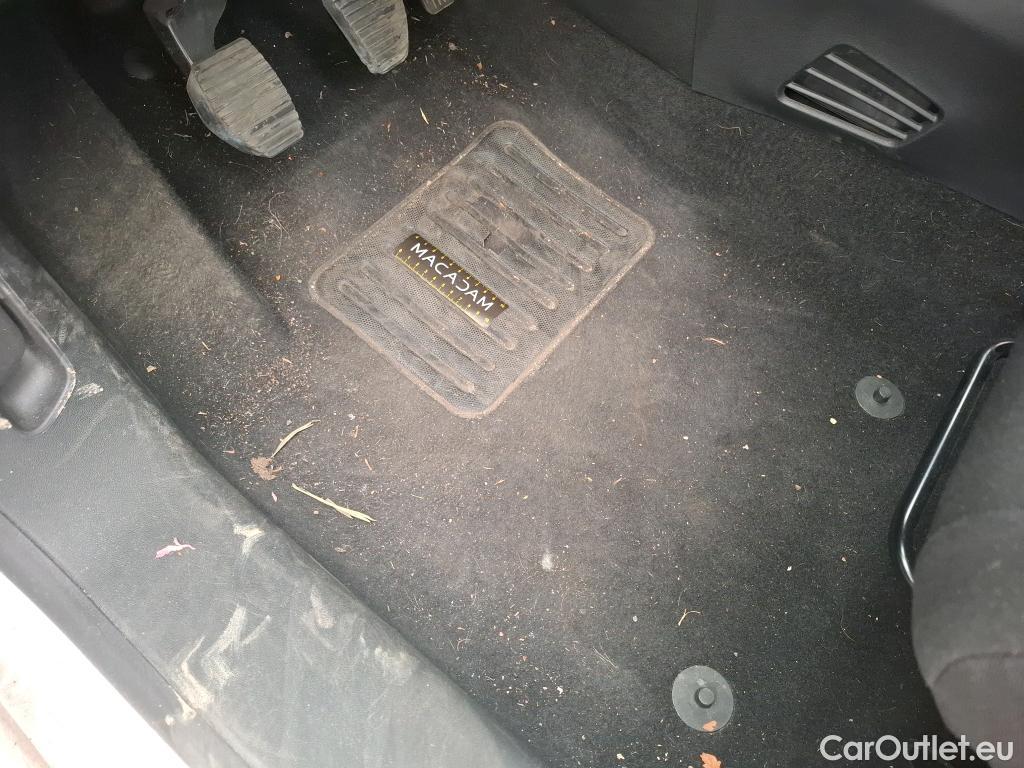  Citroen  C3  Société Live 1.2 PureTech 70CV BVM5 E6dT #6