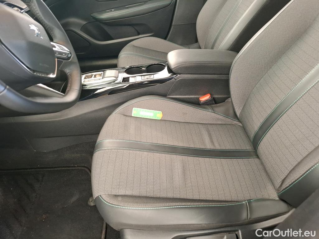  Peugeot  208  Allure Pack 1.2 PureTech 100CV BVA8 E6d #23
