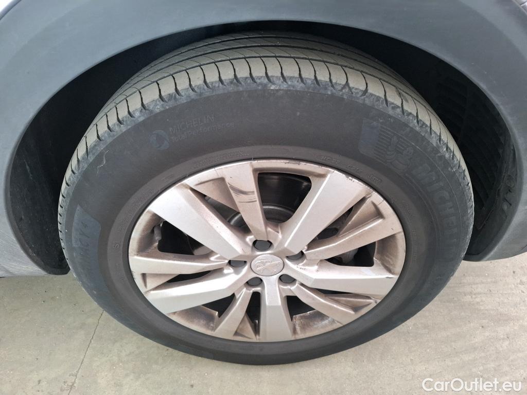  Peugeot  3008  II Active Pack 1.2 PureTech 130CV BVA8 E6d #38