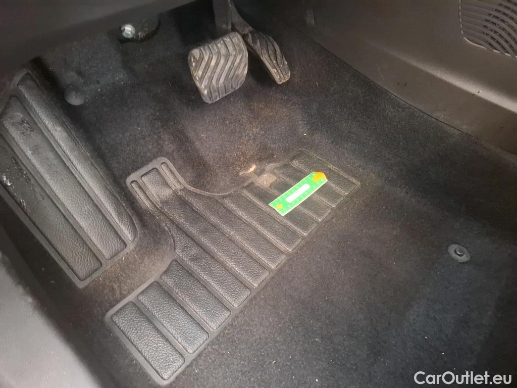  Renault  Captur  II Evolution 1.6 E-TECH Hybrid 145CV BVA6 E6d #1