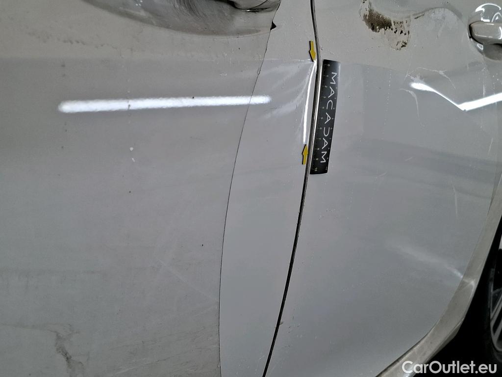  Peugeot  208  Allure Business 1.2 PureTech 100CV BVM6 E6d #26