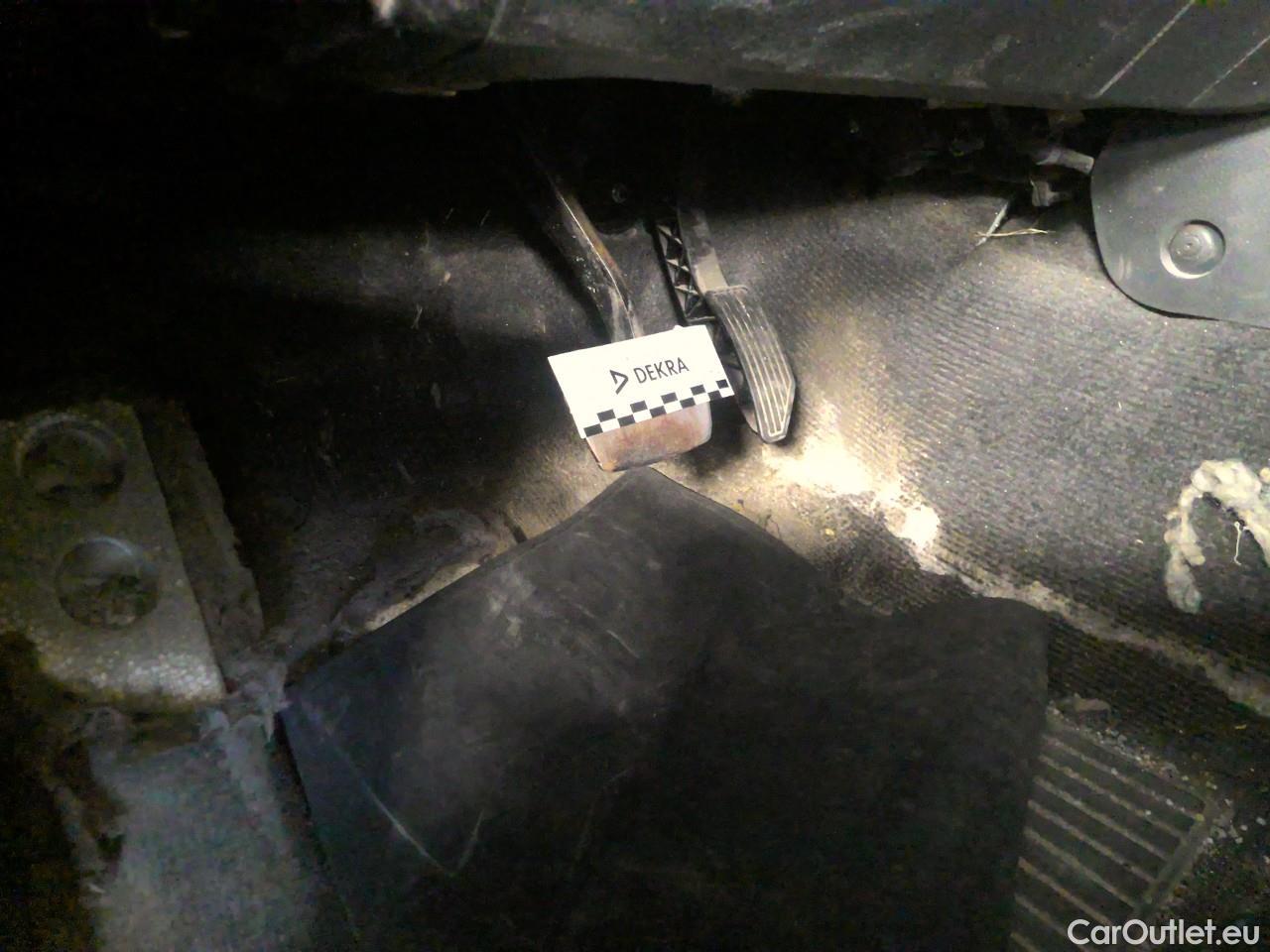  Isuzu  D-Max  1.9 DC XRL Aut 4d #20