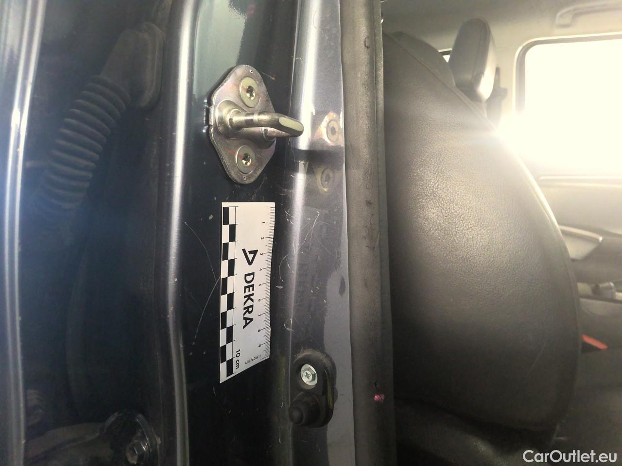  Isuzu  D-Max  1.9 DC XRL Aut 4d #61