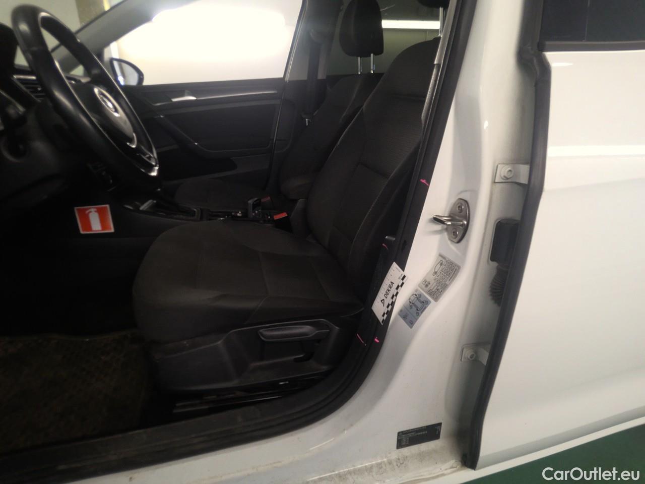  Volkswagen  Golf  Sp.Combi TSI 110 Aut. #17