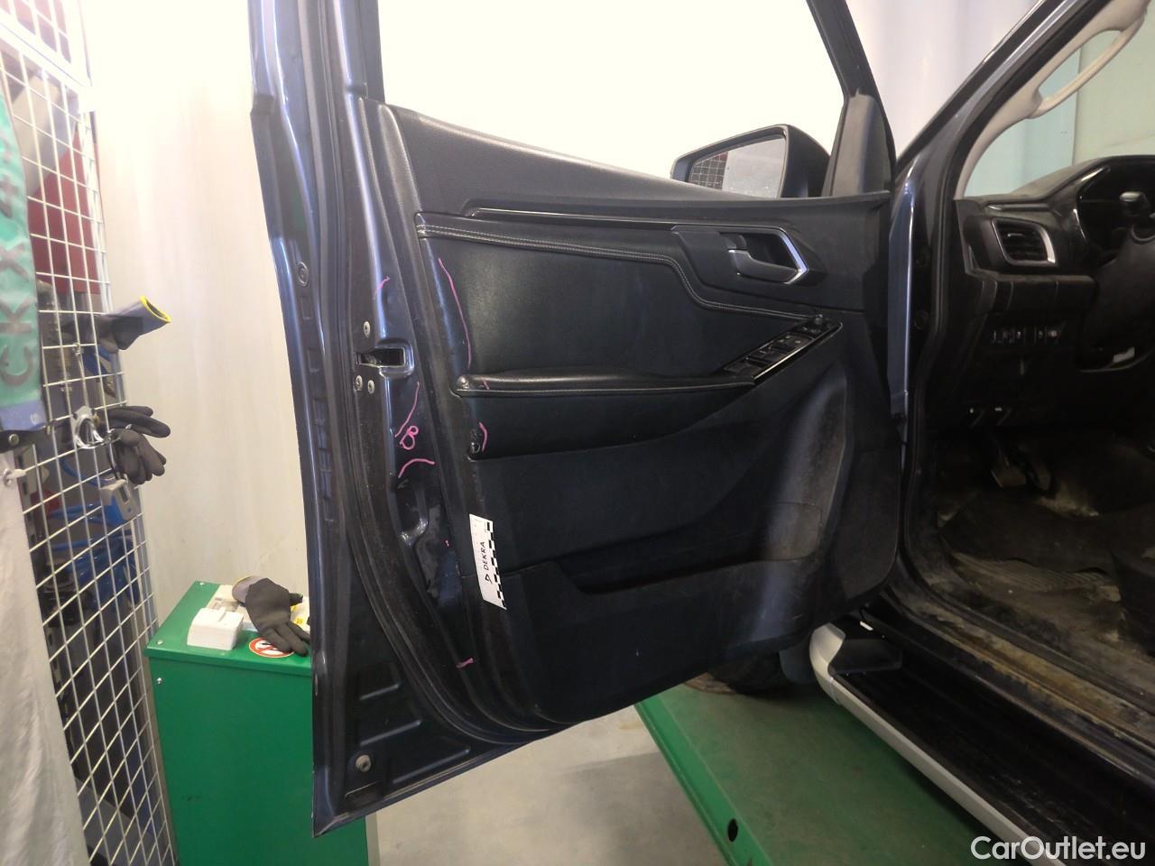  Isuzu  D-Max  1.9 DC XRL Aut 4d #9