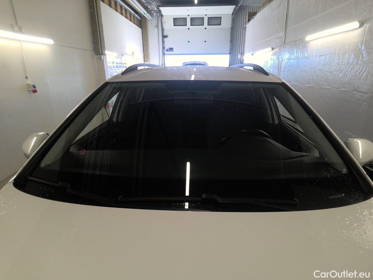  Volkswagen  Golf  Sp.Combi TSI 110 Aut. #19