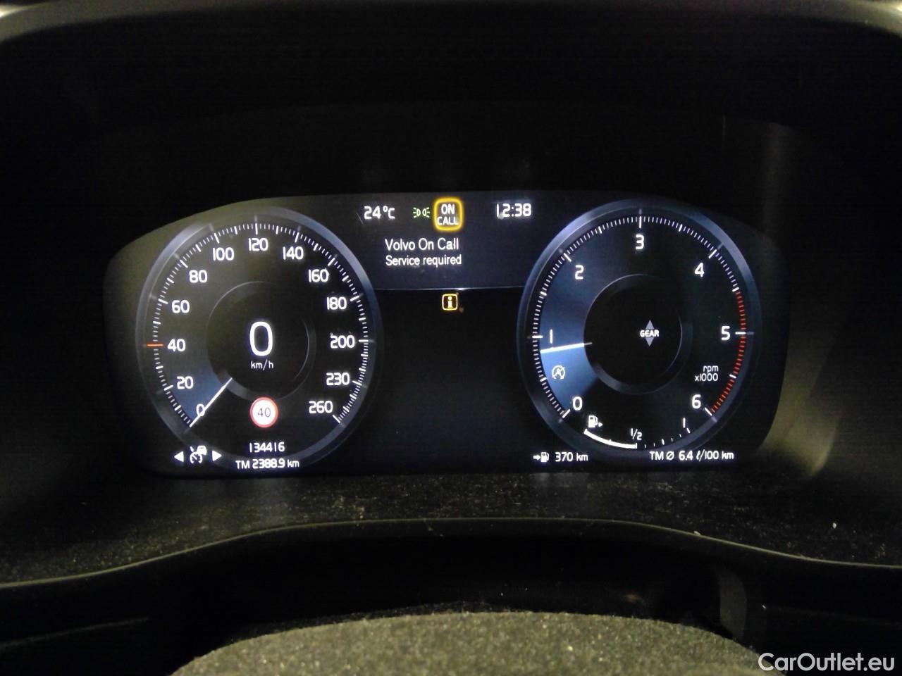  Volvo  XC 40 XC40 D3 AWD Momentum Edition #33