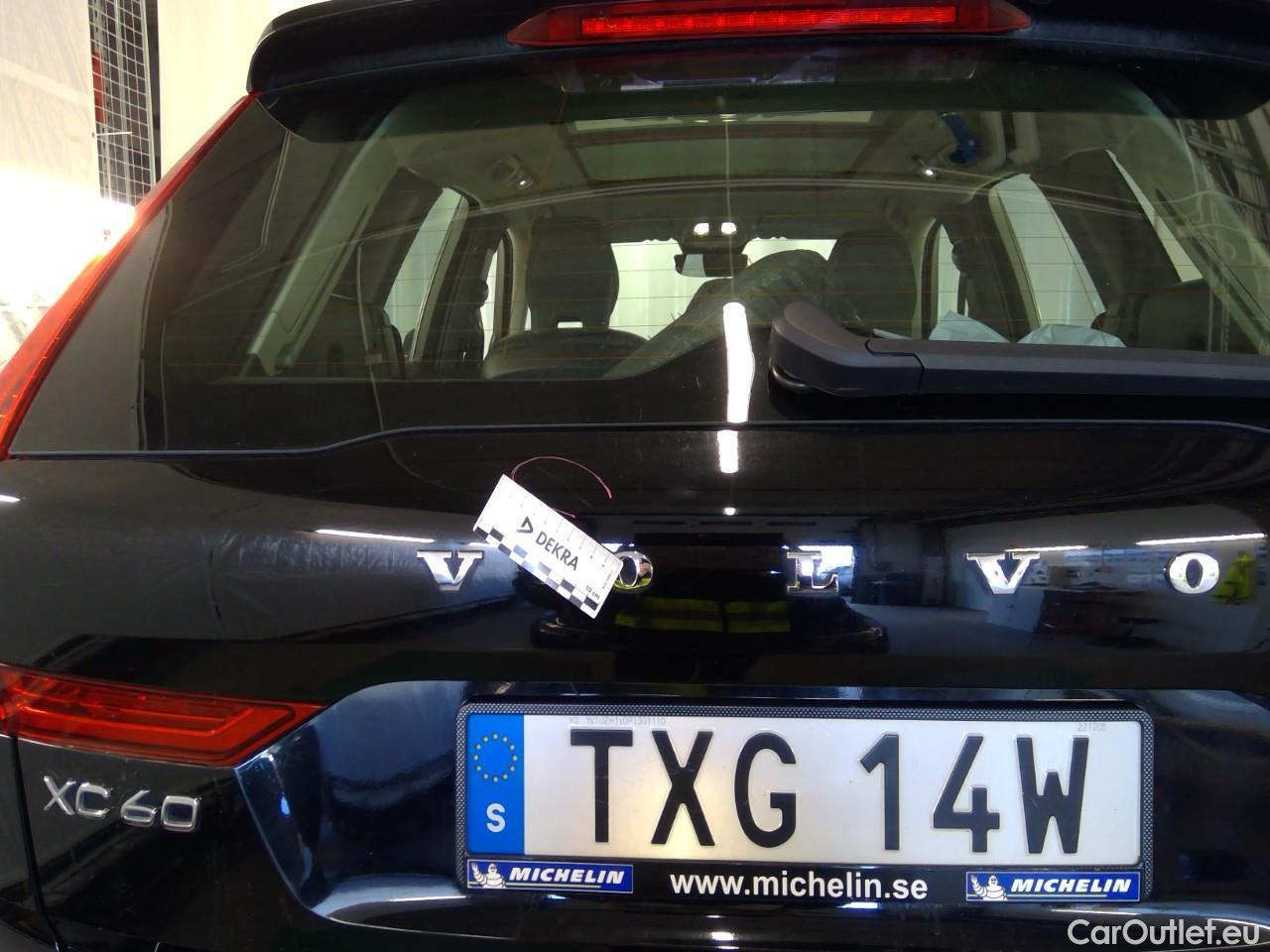  Volvo  XC60  T6 350 Co.Ed.Rec. AWD Aut #16