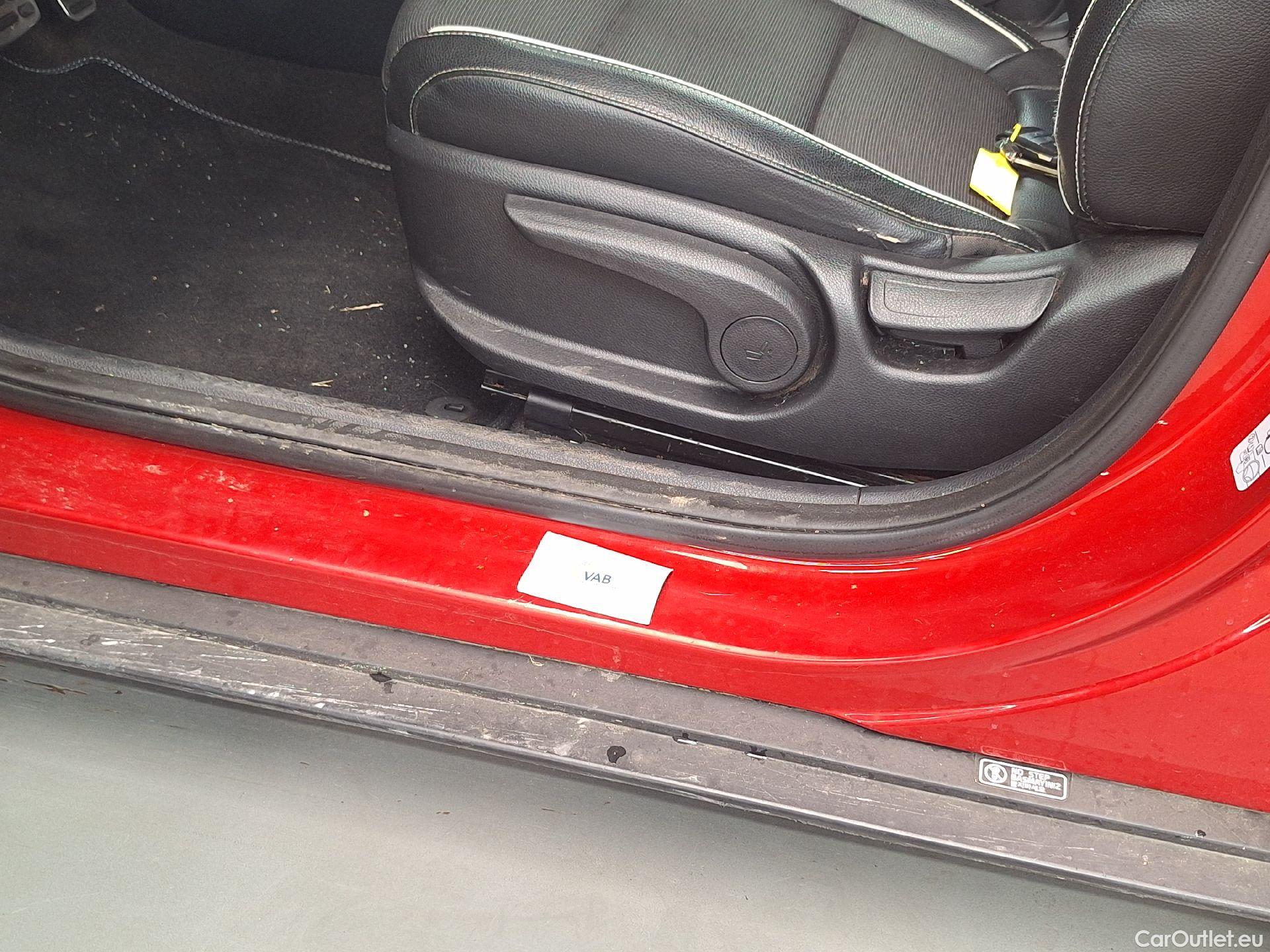  KIA  STONIC Kia,  FL'20, KIA  1.0 T 120 MHEV GT Line DCT 5d #37