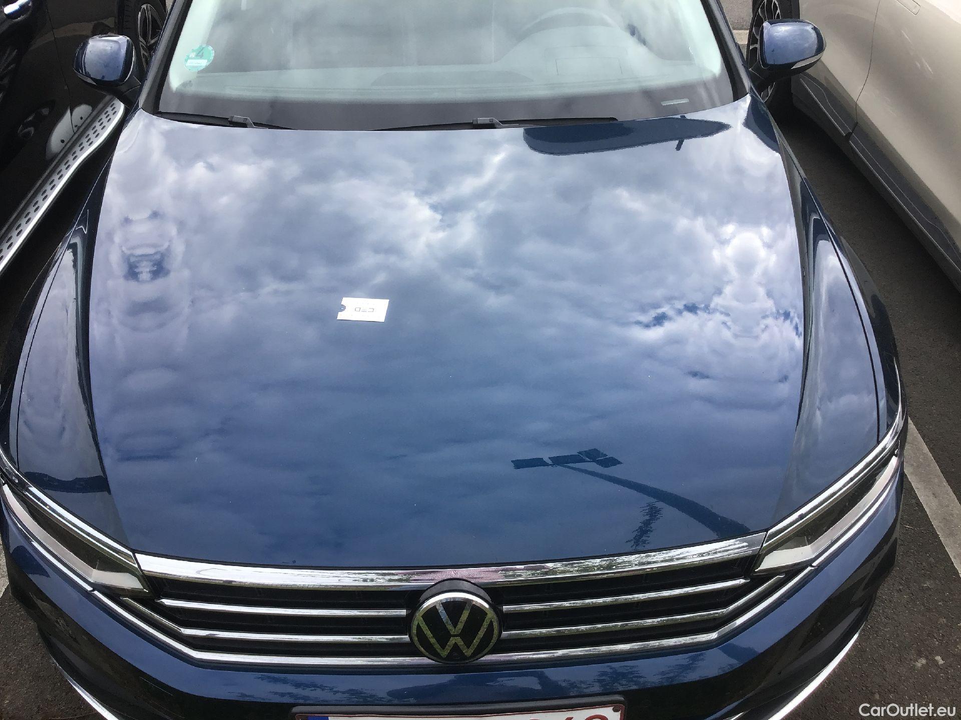  Volkswagen  Passat VW,  Variant FL'19, Pass.Var.TDI 122 Eleg.Bus.DSG #1