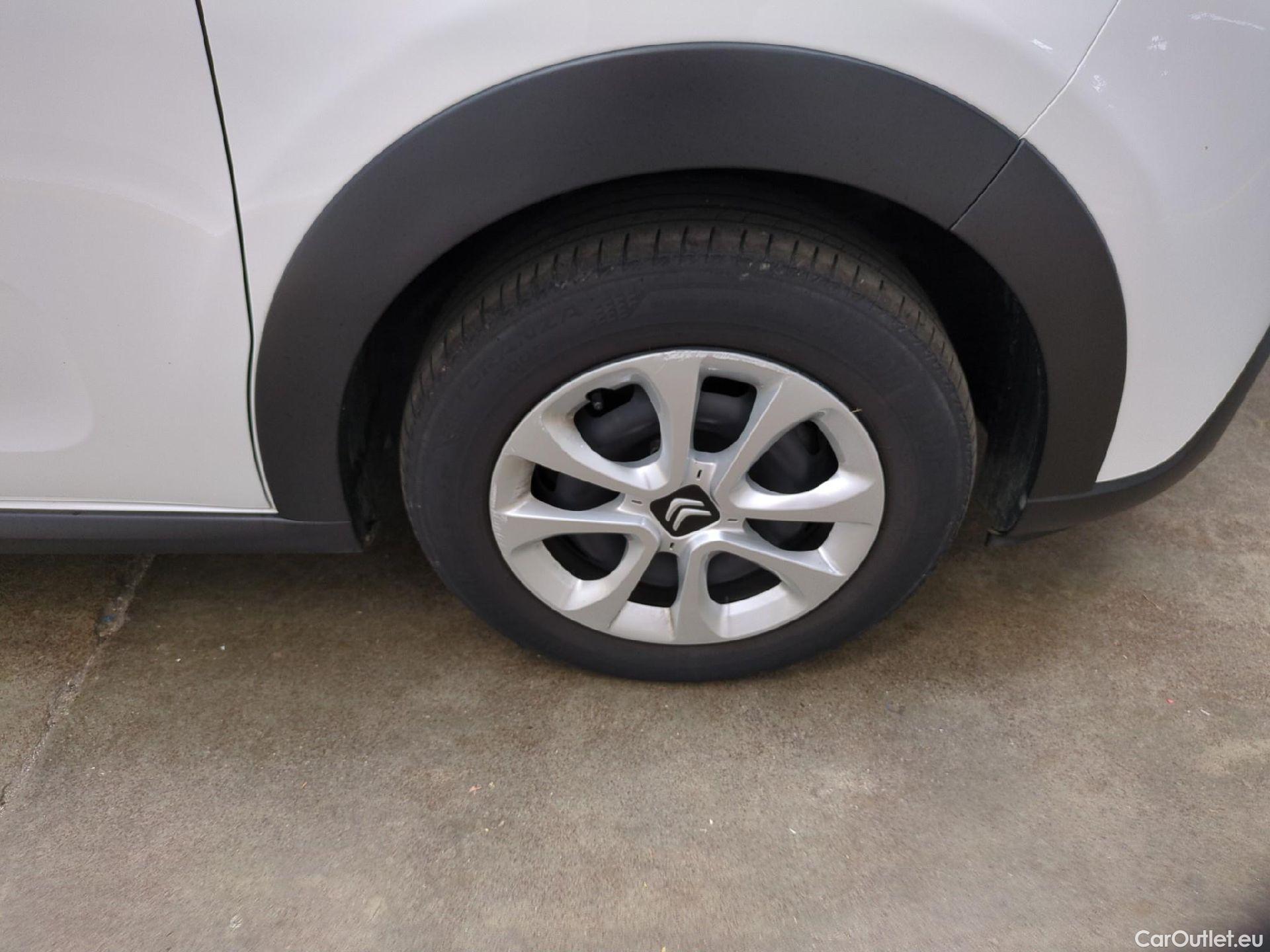  Citroen  C3 CITROEN  Société / 2020 / 5P / Berline / VU BlueHDi 100 SandS BVM6 Feel Nav #4