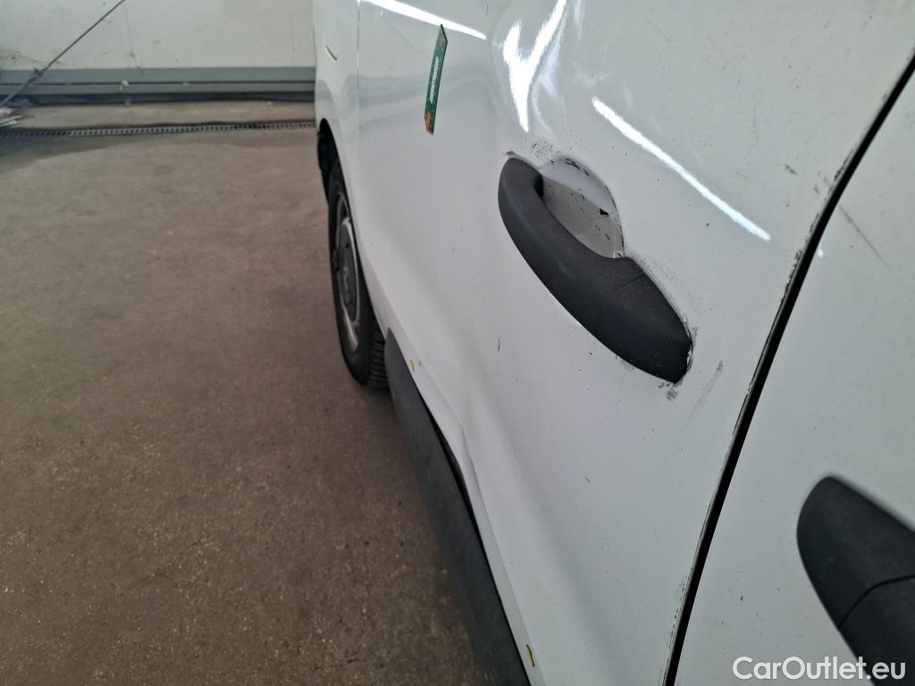  Renault  EXPRESS RENAULT  / 2021 / 4P / Fourgonnette Confort - Blue dCi 95-22 #40
