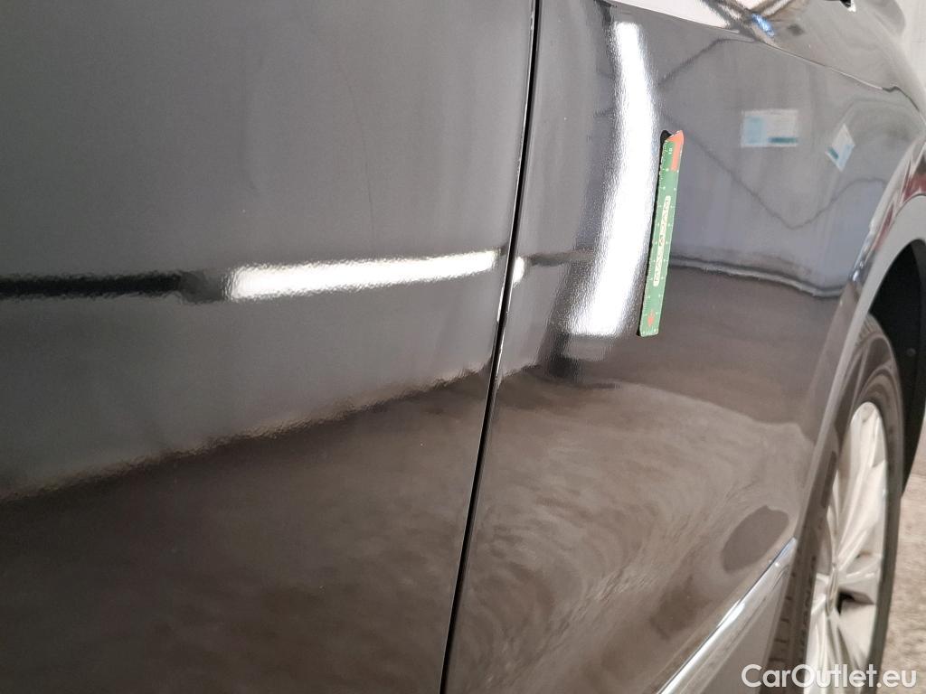  Volkswagen  Tiguan VOLKSWAGEN  / 2020 / 5P / SUV 1.5 TSI 150 DSG7 Life Busines #9