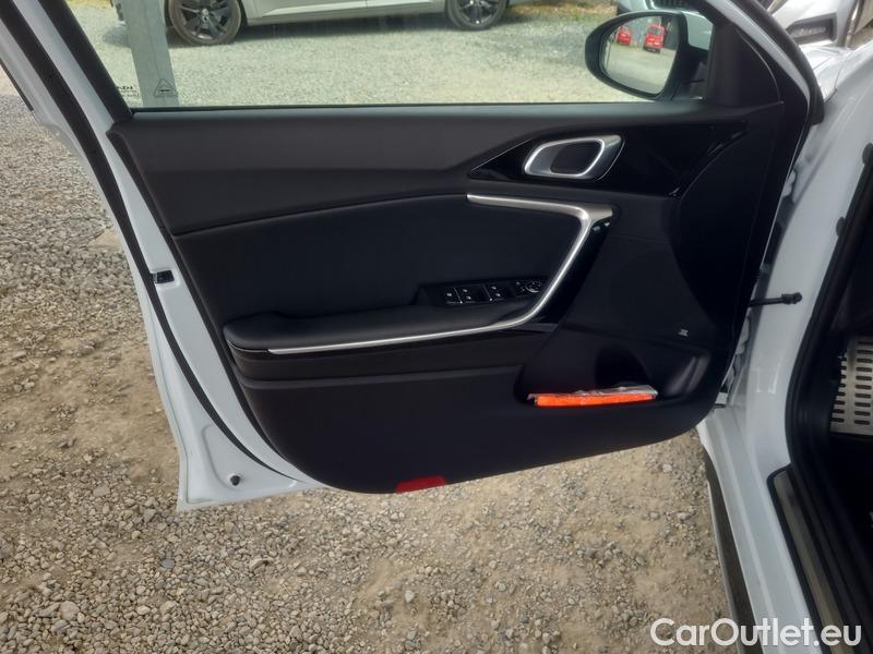  KIA  Cee'd Ceed  (CD)(2018) Ceed 1.5 T-GDI GT Line AT #2