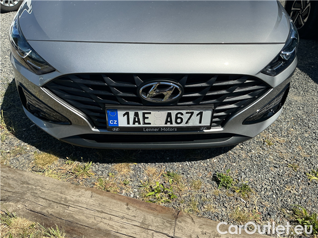  Hyundai  i30  1.5i VVT 81 Family Comfort #4