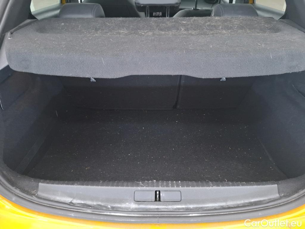  Peugeot  208  Allure Business 1.2 PureTech 100CV BVA8 E6d #36