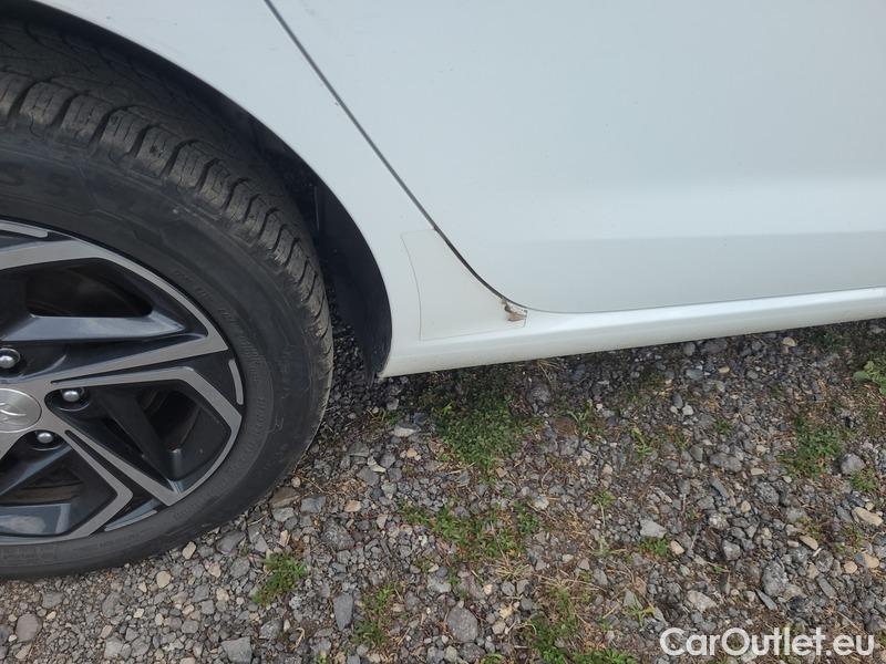  Hyundai  i30   cw (PD)(2017->)  kom.1.5i Family Comfort 5d #14