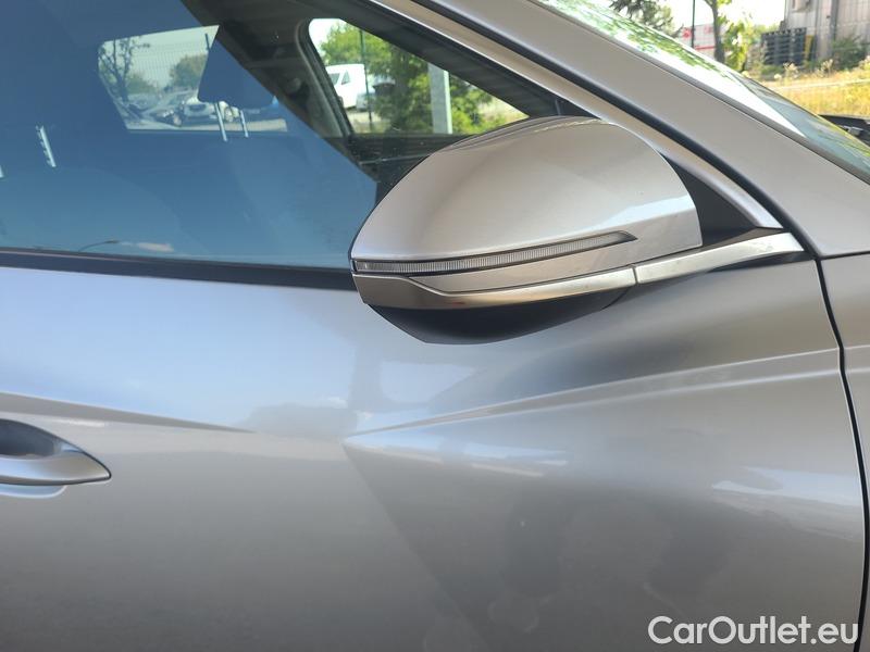  Hyundai  Tucson   (NX)(2020) Tucs.1.6 CRDi 100 Smart AT #12