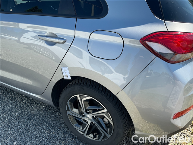  Hyundai  i30  1.5i VVT 81 Family Comfort #1