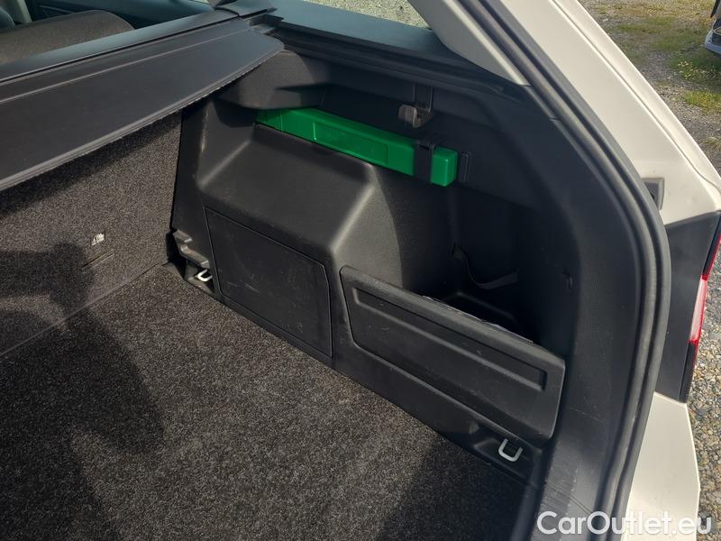  Skoda  Fabia  Combi (2015) Com.1.0TSI 70 Ambition 5d #14