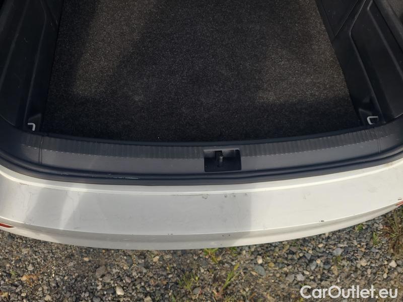  Skoda  Fabia  Combi (2015) Com.1.0TSI 70 Ambition 5d #12
