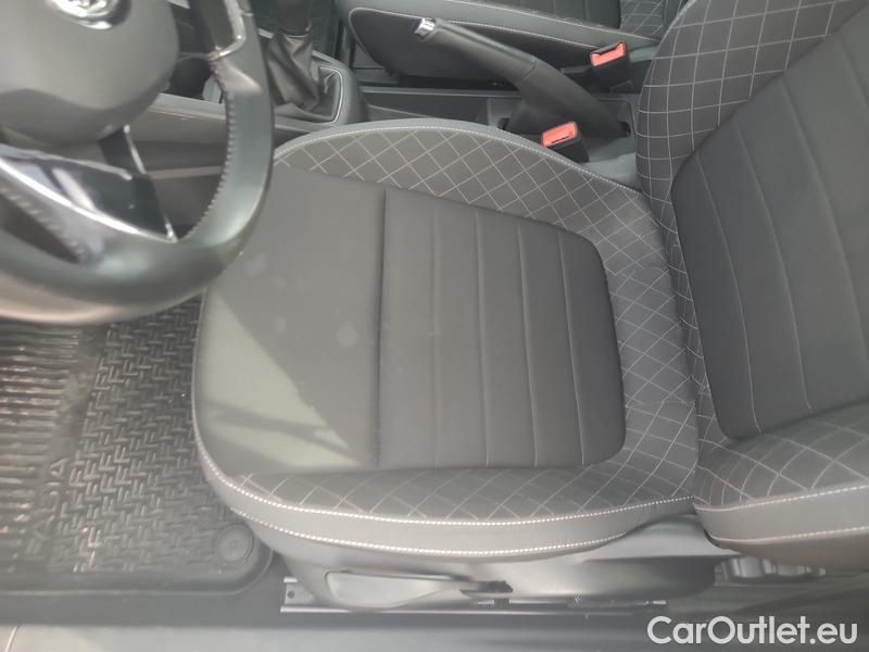  Skoda  Fabia  Combi (2015) Com.1.0TSI 70 Ambition 5d #18