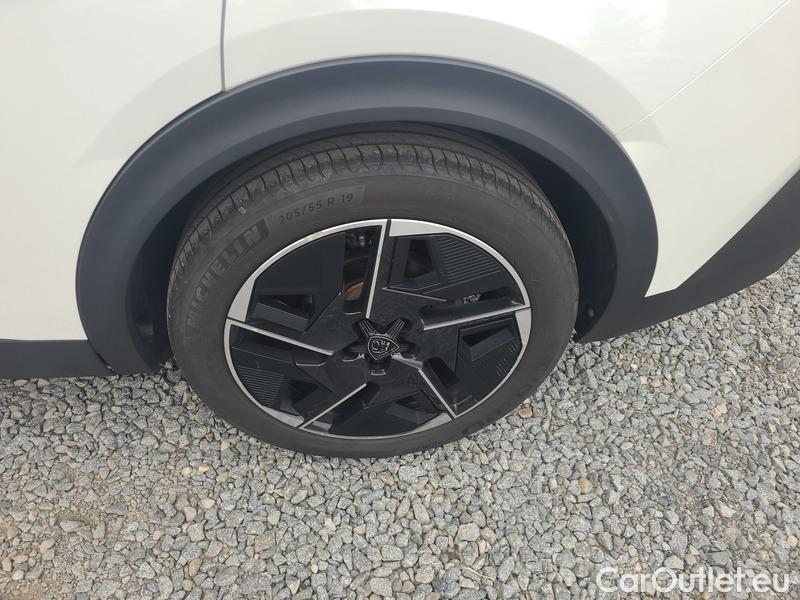  Peugeot  408  (P6) (2022)  1.2PT 130 GT AT 5d #4