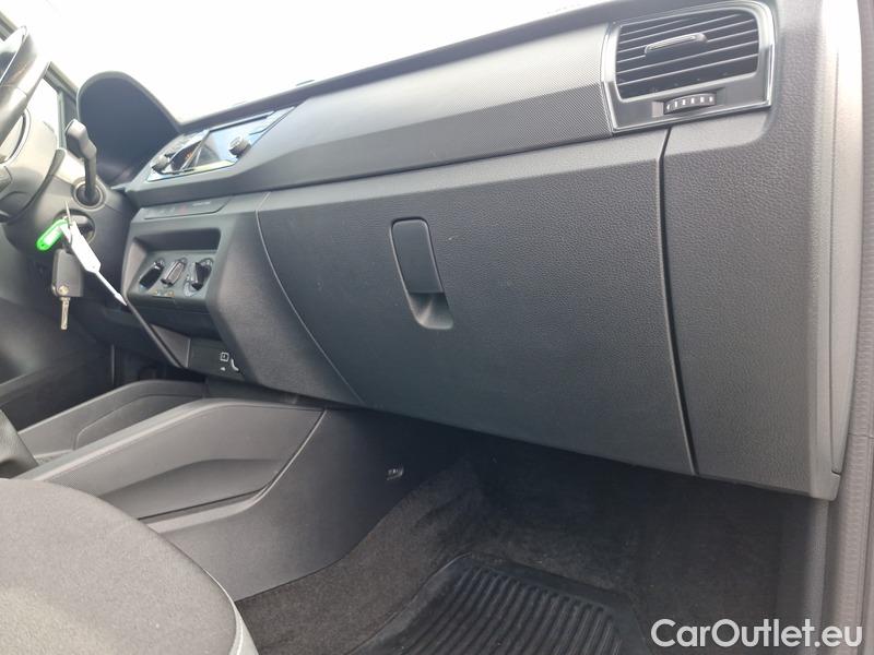  Skoda  Fabia  Combi (2015) Com.1.0TSI 70 Ambition 5d #35