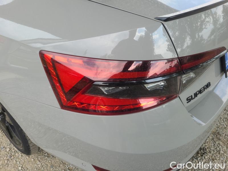  Skoda  Superb  2 (2008) Supe.FL1.5TSI 110 Sportline AT #10