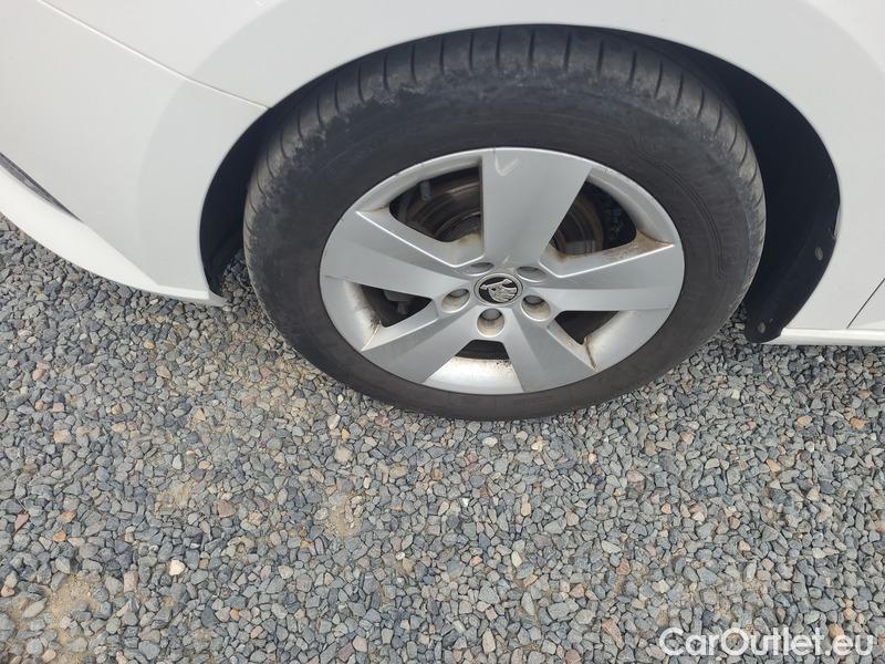  Skoda  Fabia  Combi (2015)  Com.1.0TSI 70 Ambition #3