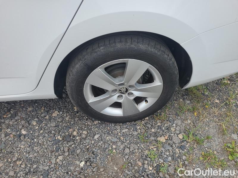  Skoda  Fabia  Combi (2015)  Com.1.0TSI 70 Ambition #4