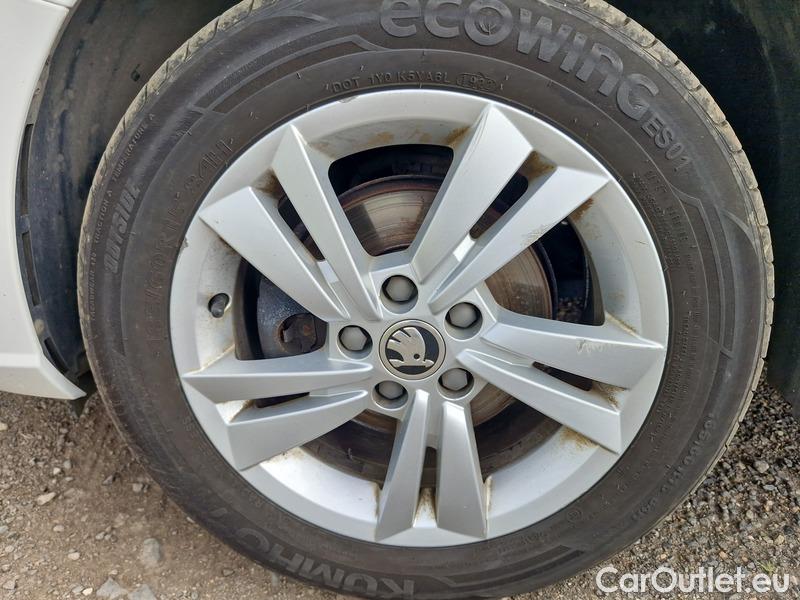  Skoda  Fabia  (PJ3) (2021) Com.1.0TSI 70 Ambition 5d #2
