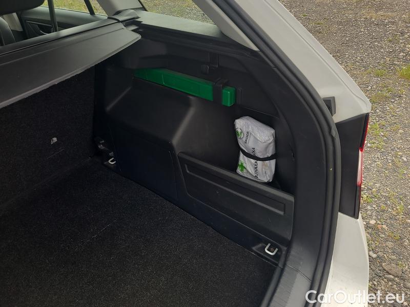  Skoda  Fabia  Combi (2015)  Com.1.0TSI 70 Ambition #12