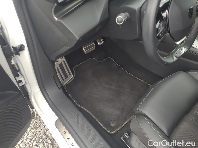  Peugeot  408  (P6) (2022)  1.2PT 130 GT AT 5d #3