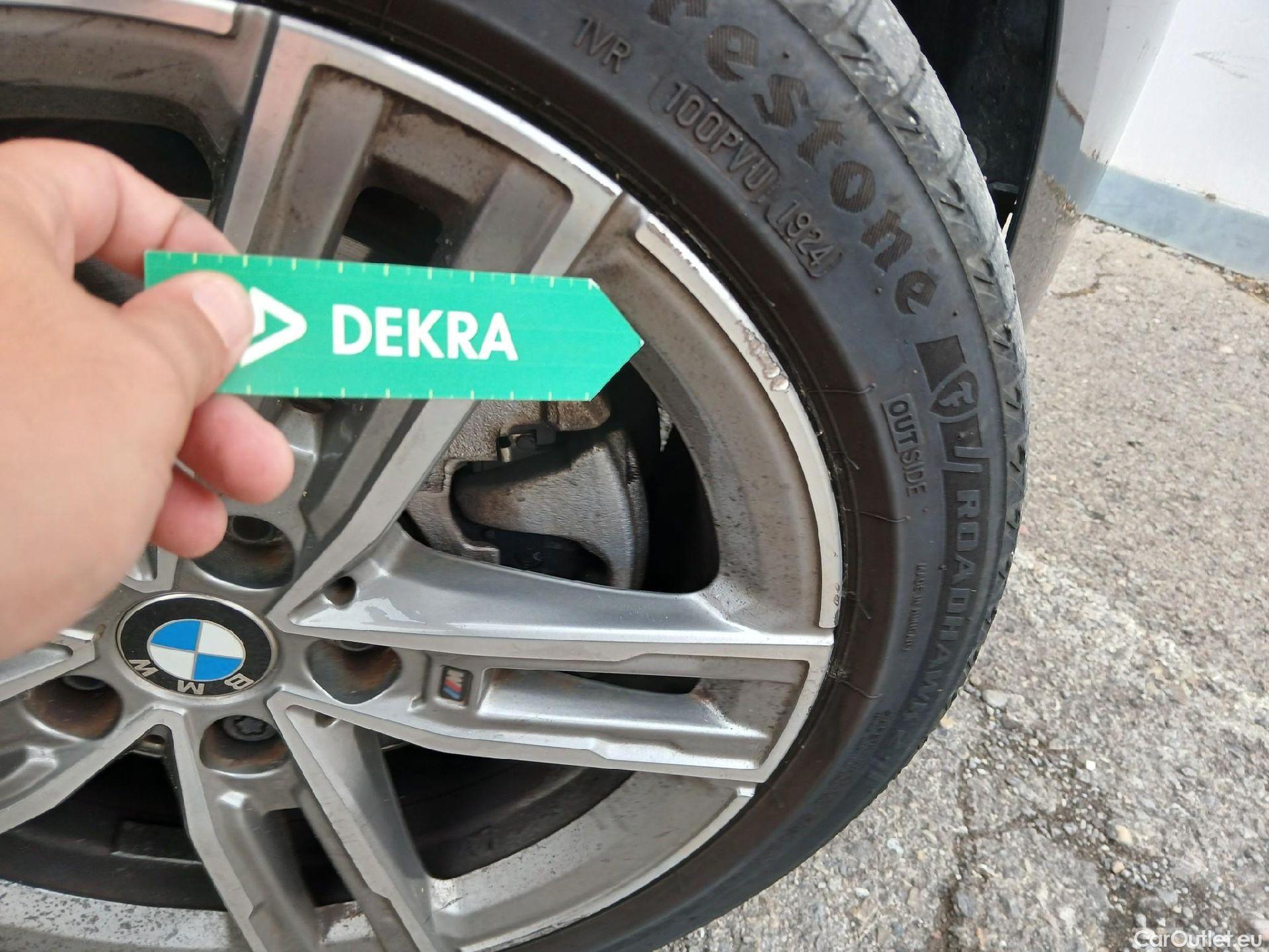  Bmw  Serie 1 BMW  / 2019 / 5P / berlina con portón 118d #PAQUETE M# #40