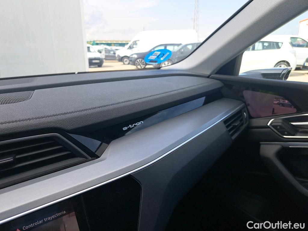 Audi  Q8 AUDI  e-tron / 2022 / 5P / todoterreno Advanced 55 quattro #39