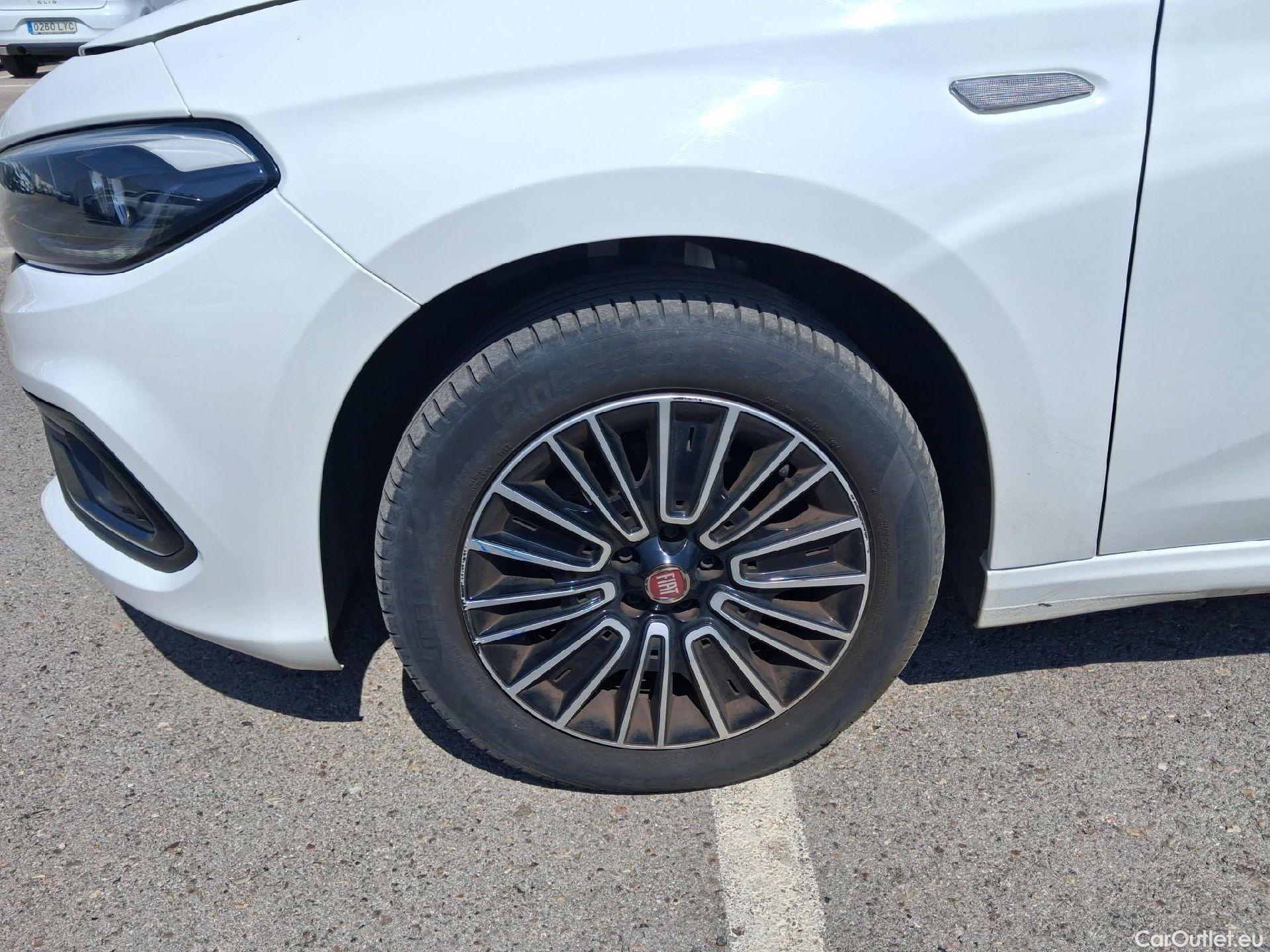  Fiat  Tipo FIAT  / 2020 / 4P / sedán Sedan City Life 1.3 Mjet Diesel 70kW #19