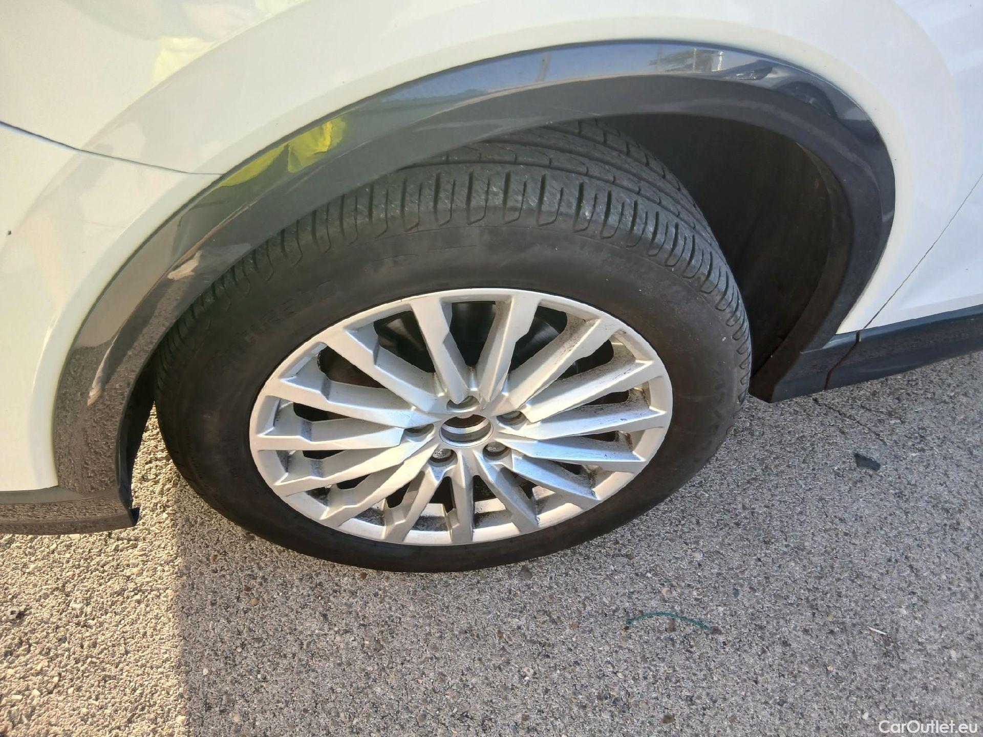  Audi  Q2 AUDI  / 2016 / 5P / todoterreno Design 30 TFSI 85kW (116CV) (AC) #18