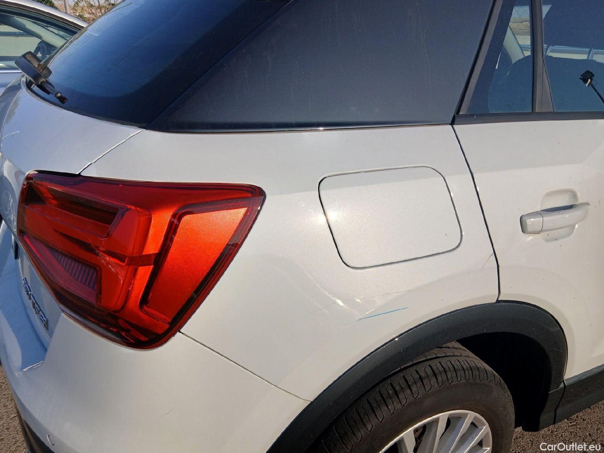  Audi  Q2 AUDI  / 2016 / 5P / todoterreno Design 30 TFSI 85kW (116CV) (AC) #46