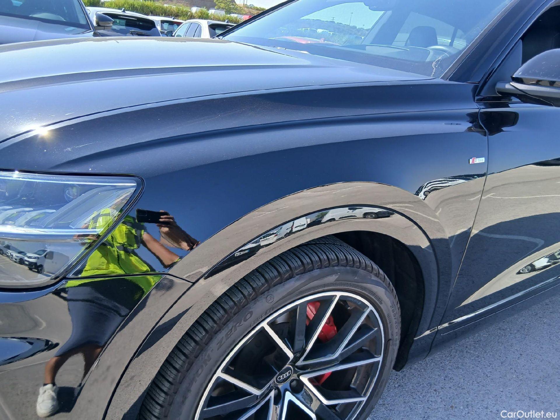  Audi  Q8 AUDI  / 2018 / 5P / todoterreno 55 TFSIe 280kW Black Line Pl quattro tip #13