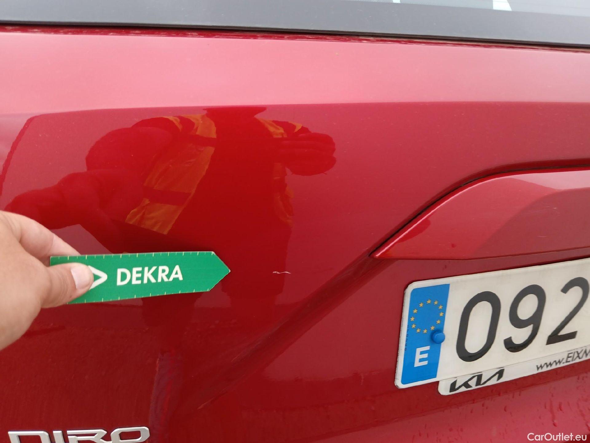 KIA  Niro KIA  / 2022 / 5P / crossover 1.6 GDi PHEV 135kW (183CV) Drive #31